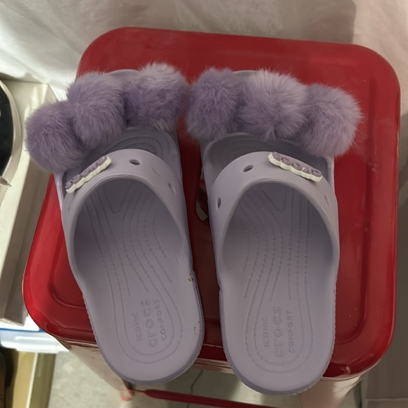 Crocs worn a couple of times - Picture 3 of 3